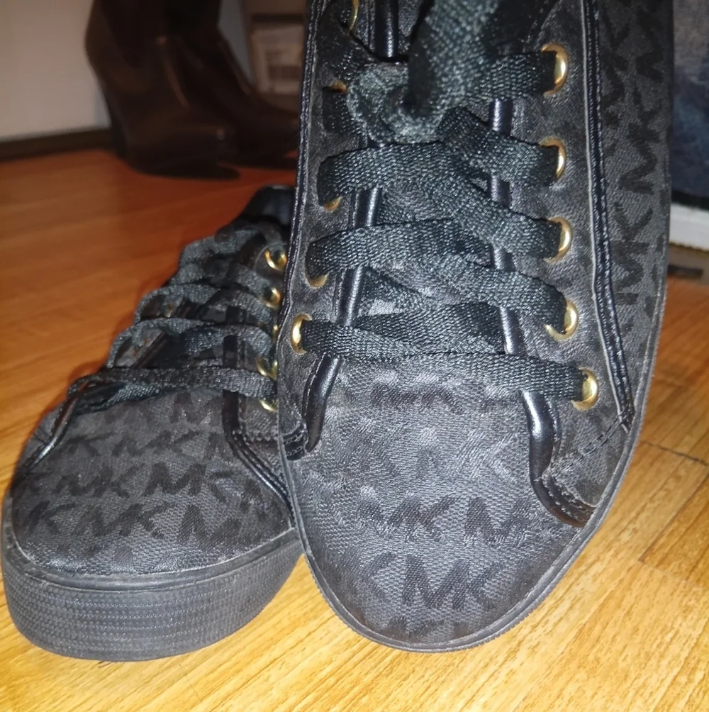 Michael Kors Rita 3 Black Monogram Sneakers Size 5